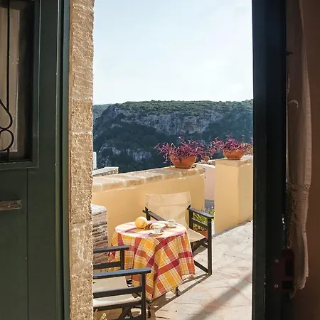 Abramis Apartment *